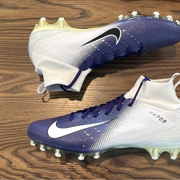 Size 13.5 Nike Vapor Untouchable Pro 3 Purple/White Football Cleats AO3021-155 main image 8